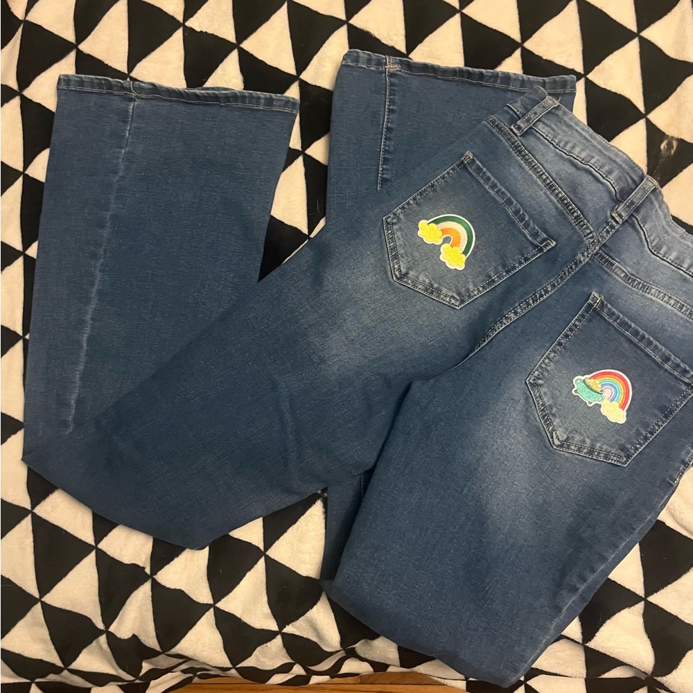 YMI Jeans with Rainbow Patch perfect for St. Paddy’s Day!  Size 5/27. Stretchy.